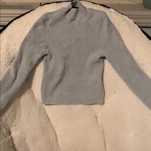 Cropped light grey fuzzy shirt